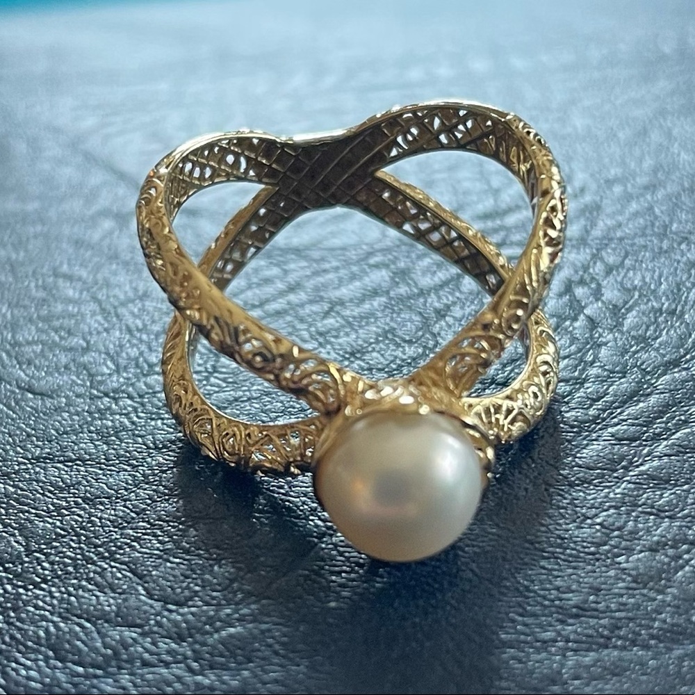14kt yellow gold fresh pearl ring